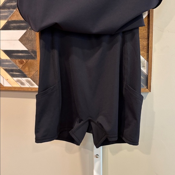 ALO Softsculpt Halter Tennis Dress Black / White XS NWT - Picture 9 of 10